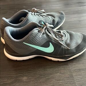 Nike Women's Charcoal and Mint Athletic Shoes